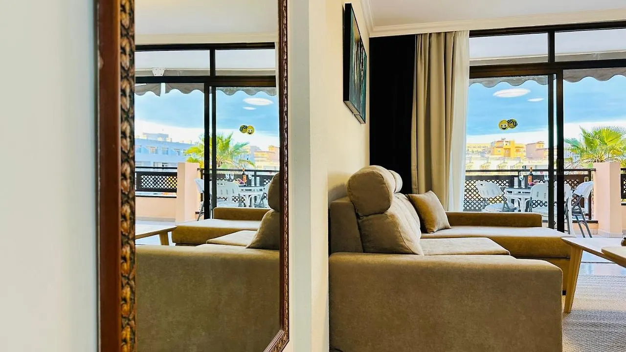 Apartment Sunset Apart, Large Terrace, Pool, Best Location! Puerto de Santiago