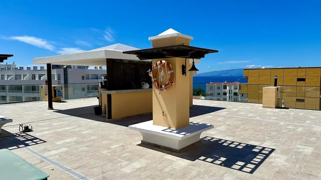 Sunset Apart, Large Terrace, Pool, Best Location! プエルト・デ・サンティアゴ スペイン